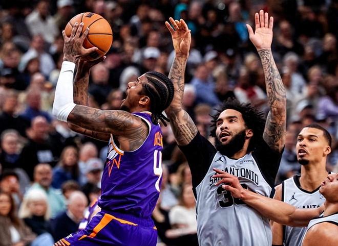 文班亚马绝杀马刺锁定季后赛席位 太阳客场失利