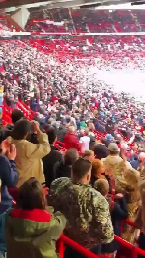 曼联3-1力克维拉稳居欧冠区 谢什科6场5球成关键