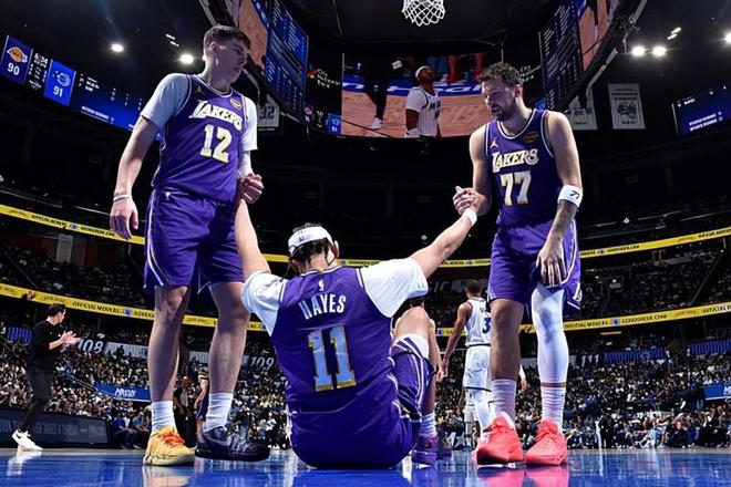 湖人绝杀魔术拉拉维亚低迷成关键转折