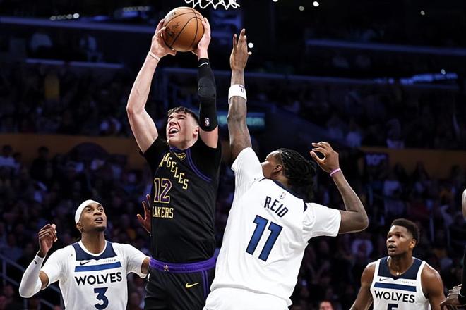 湖人绝杀魔术拉拉维亚低迷成关键转折