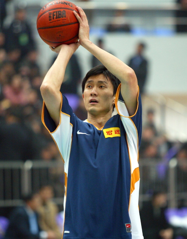 杜锋三职引争议 徐昕崛起打脸教练