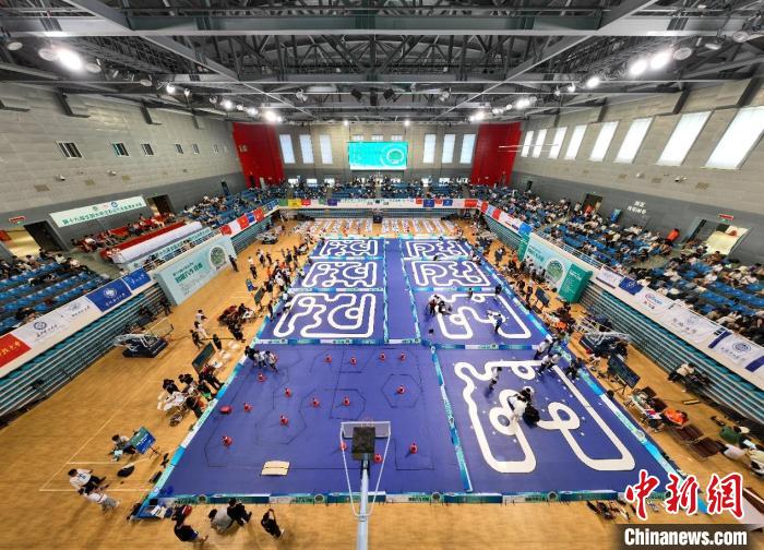 第十九届全国大学生智能汽车竞赛总决赛在哈尔